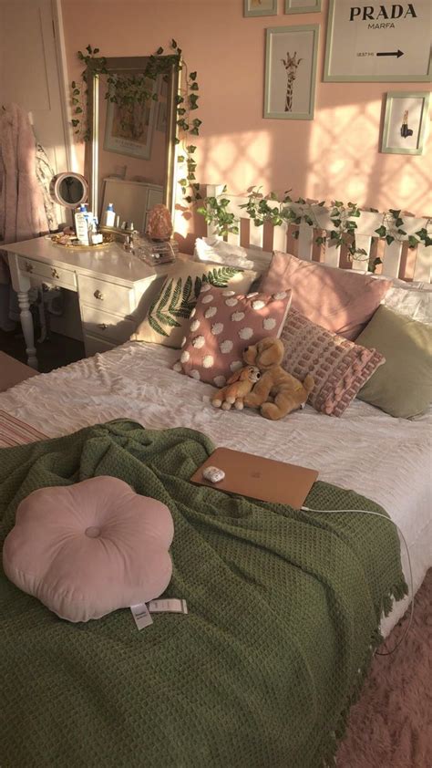 pink and green bedroom | Bedroom makeover, Bedroom interior, Room ...