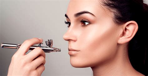 Advantages of Airbrush Makeup - Faye Smith Agency