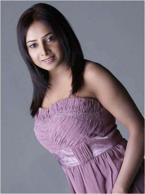 cineactor profile: Indian Chechi Actress Gayathri Rajagopal Hot Pictures