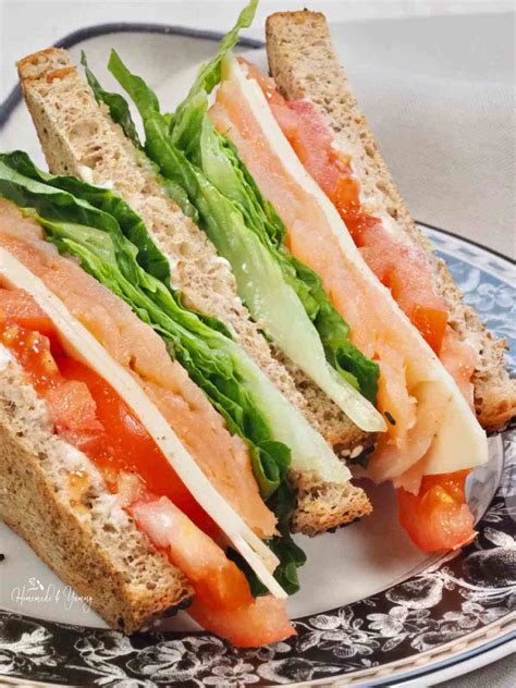 Simple Smoked Salmon Sandwich | Homemade & Yummy