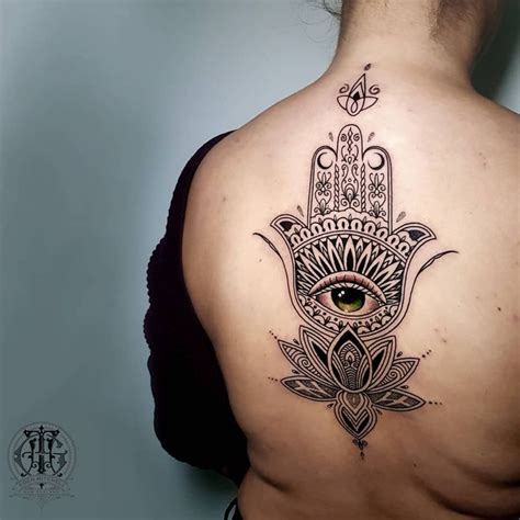 Hand of Fatima // Hamsa tattoo | Hamsa tattoo, Evil eye tattoo, Protection tattoo