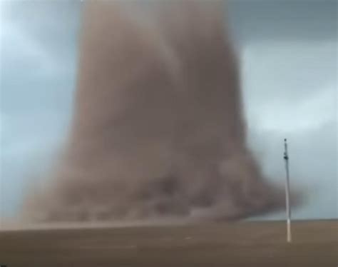 What Is The Biggest Tornado Recorded In The World - BEST GAMES WALKTHROUGH