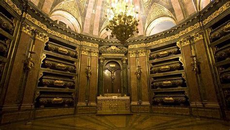 monasterio de el escorial - Crypt of Kings | Monasterio del escorial, Panteón, Monasterios