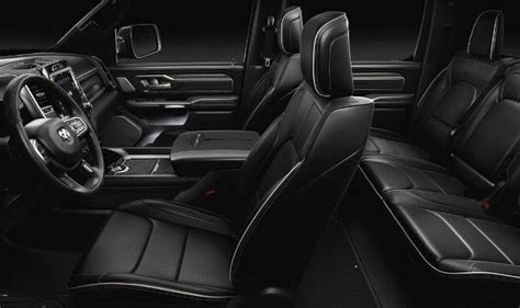 Explore the 2021 RAM 1500 Interior︱South Oak Jeep Dodge RAM