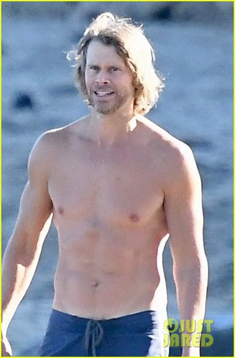 Eric Christian Olsen Goes Shirtless for Run on the Beach in Malibu!: Photo 4474184 | Shirtless ...