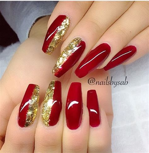 Tuyển chọn 200 mẫu nail designs red and gold được yêu thích nhất