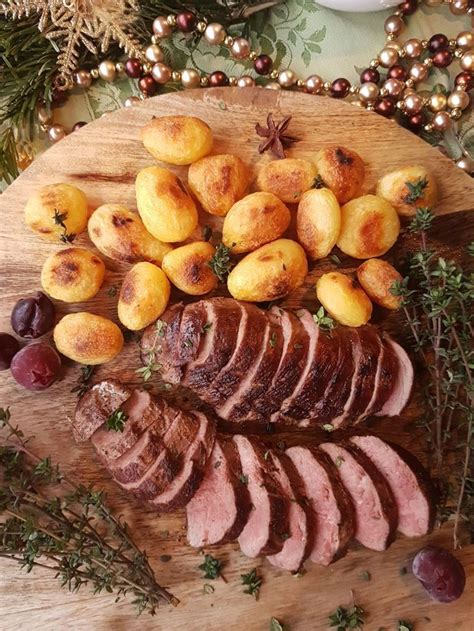 Woah, how tasty does this duck breast with cherry sauce look? Chicken Breast Recipes Dinners ...