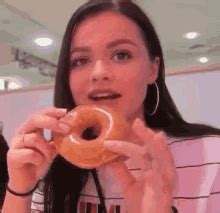 Cops Eating Donuts GIFs | Tenor