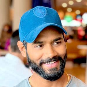 Sumit Kumar - Age, Family, Bio | Famous Birthdays