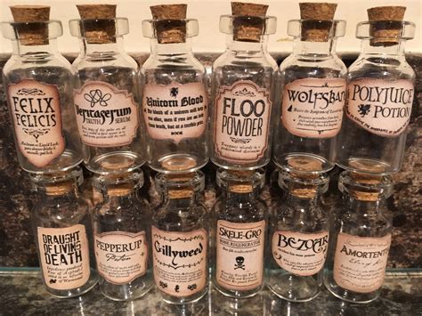 HARRY POTTER POTION BOTTLES & STICKY LABELS | Grelly UK