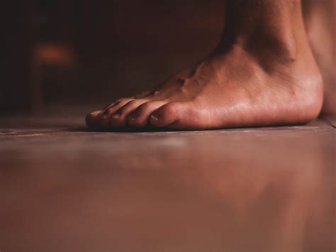 Diabetic Itching Feet: Causes, Symptoms, and Treatments