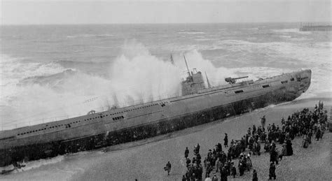 German U-Boat U-118 on Hastings Beach : r/submarines