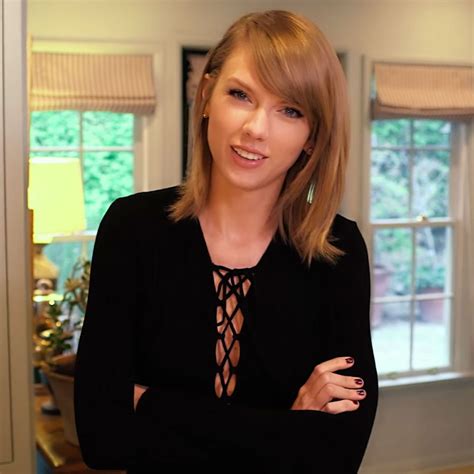 Taylor Swift’s Favorite Cocktail Was Your Favorite Cocktail Freshman Year of College | Taylor ...