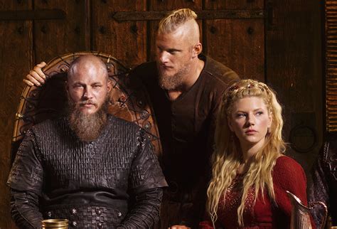 Vikings Gets Supersized Season 4, Premiere Date, ‘Last Supper’-y Poster ...