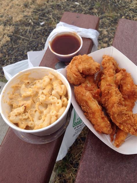 Macaroni with the chicken strips - atilacompare