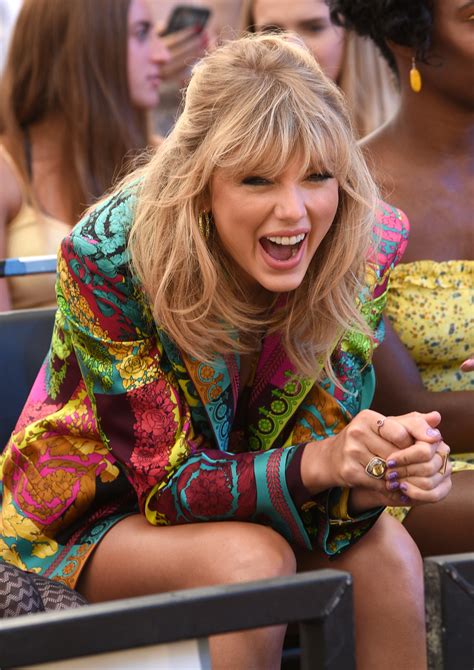 Taylor Swift Loves Those ‘Drunk Taylor’ Memes As Much As You Do | Glamour