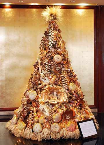 Filipino Designer Christmas Trees for Charity | Christmas tree design ...