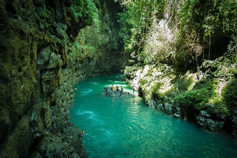 Green Canyon - Primadona Wisata Jawa Barat yang Luar Biasa Indah