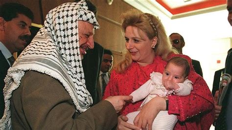 Arafat's widow says she was quoted out of context