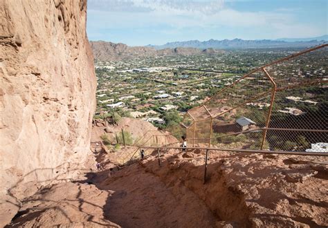 Hiking Camelback Mountain via Echo Canyon Trail in Camelback Mountain ...