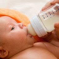 Tips, Formulas & Schedule For Baby Bottle Feeding