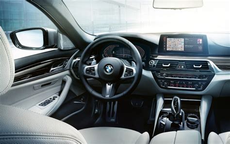 Online configurators: Updated dashboard for 2020 BMW 5 Series Facelift