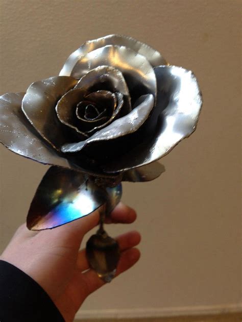 Decisive decided diy metal projects ideas helpful hints (With images) | Metal flowers, Sheet ...