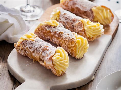 Sicilian cannoli with custard cream | Recipe | Cannoli recipe, Custard ...