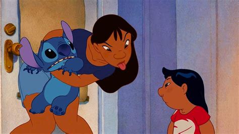 Lilo & Stitch | Ohana Means Family (Eu Portuguese) - YouTube