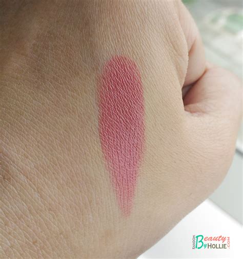 Random Beauty by Hollie: Mac Cosmo Lipstick Swatch