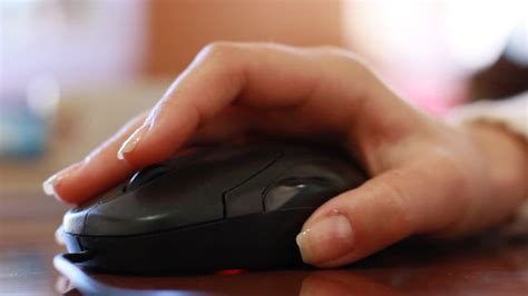 Hand clicking computer mouse Stock Footage,#computer#clicking#Hand#Footage | Computer mouse ...