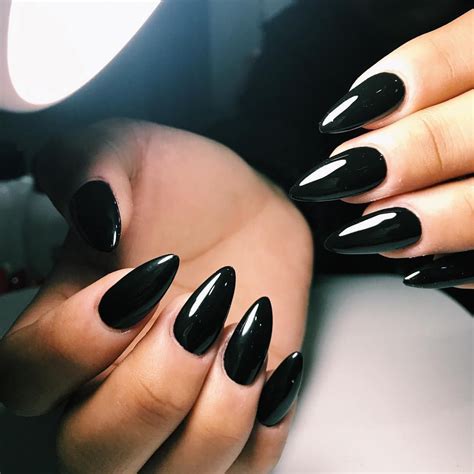 Classic black nails #AcrylicNailsNatural #AcrylicNailsS | Black almond nails, Acrylic nails ...