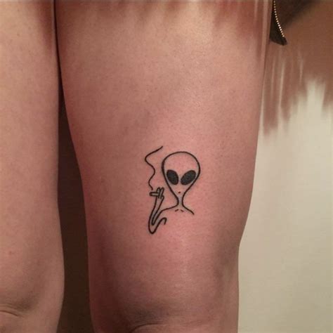 Pin by Louise Paiva on tattoo ideia | Stick tattoo, Alien tattoo, Funny tattoos