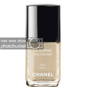 Swatch: Chanel Fall 2012 Le Vernis #559 Frenzy – Nutsaboutmakeup