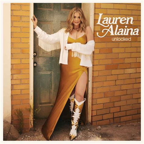 Lauren Alaina Taps Lainey Wilson For Cheeky New Duet, 'Thicc As Thieves' - Country Now