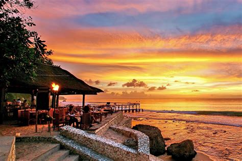 10 Best Romantic Sunset Bars in Bali - Great Bars for Honeymooners in ...