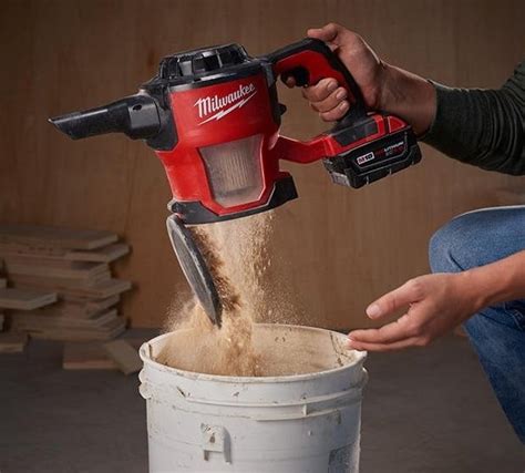 Milwaukee M18 Compact Vacuum | werd.com