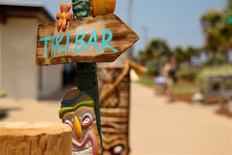 Carolina Beach Tiki Bar | Tiki bar sign, just off the boardw… | Flickr