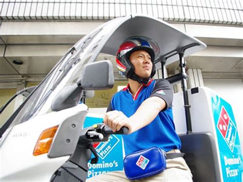 Japanese Pizza Delivery Scooter Racing is a Thing? - BikesRepublic