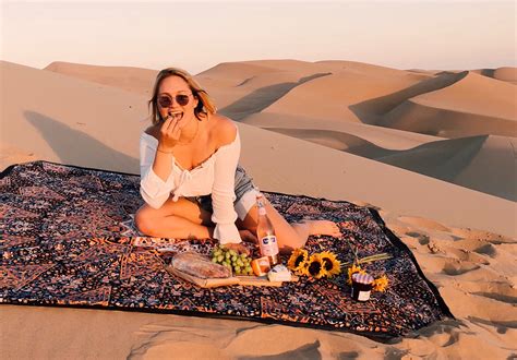 Why SoCal's Imperial Sand Dunes Is The Perfect Date Idea - Jetset Times