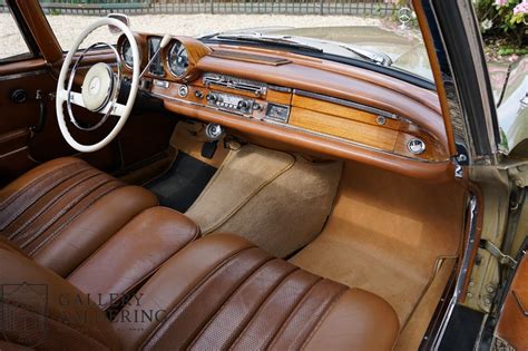 Mercedes-Benz W111 220SE Coupé 1963 - Gallery Aaldering