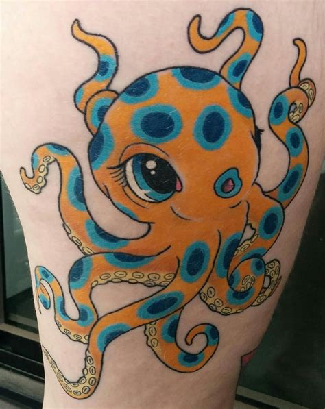 Blue Ringed Octopus Tattoo : Blue ringed octopus fighting a Lionfish ...