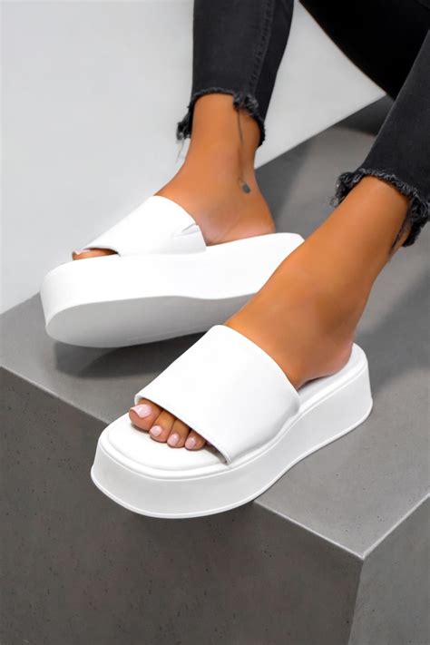 RIAN Chunky Platform Sandals - White | Slip on sandals outfit, Platform heels chunky, White ...