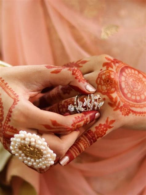 10 Latest & Trending Teej Mehndi Designs