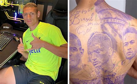 VÍDEO: Richarlison faz tatuagem enorme em homenagem a Pelé, Ronaldo e ...