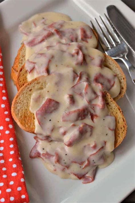 Best Chipped Beef Recipe: Easy Homemade Guide 2023 - AtOnce