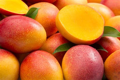 Los mangos y sus beneficios para la salud - UHealth Collective