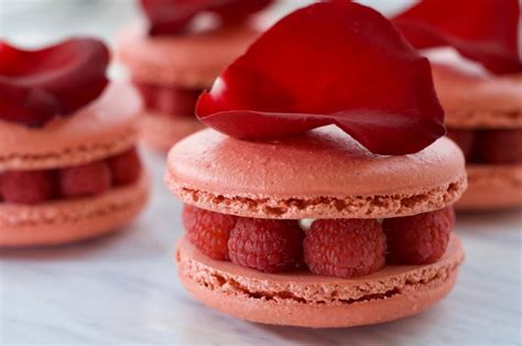 pierre hermé's ispahan macaron — the baked road