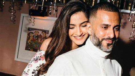 Sonam Kapoor wraps her arms around Anand Ahuja in birthday post, calls ...