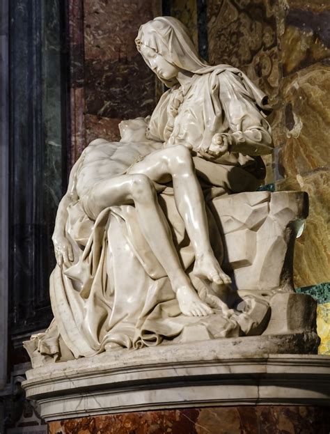 Exploring Michelangelo’s ‘Pietà,’ a Masterpiece of Renaissance Sculpture | Michelangelo pieta ...